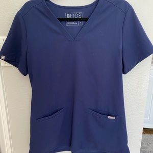 FIGS Casma Scrub Top in Navy